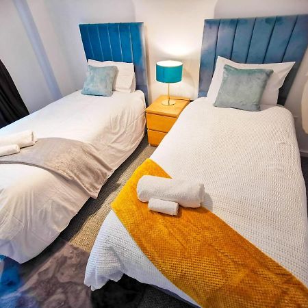 Lovely 2-Bedroom Apartment, Free Parking Manchester Exterior foto